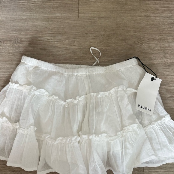 Pull&Bear White Ruffled Skirt - Picture 1 of 1